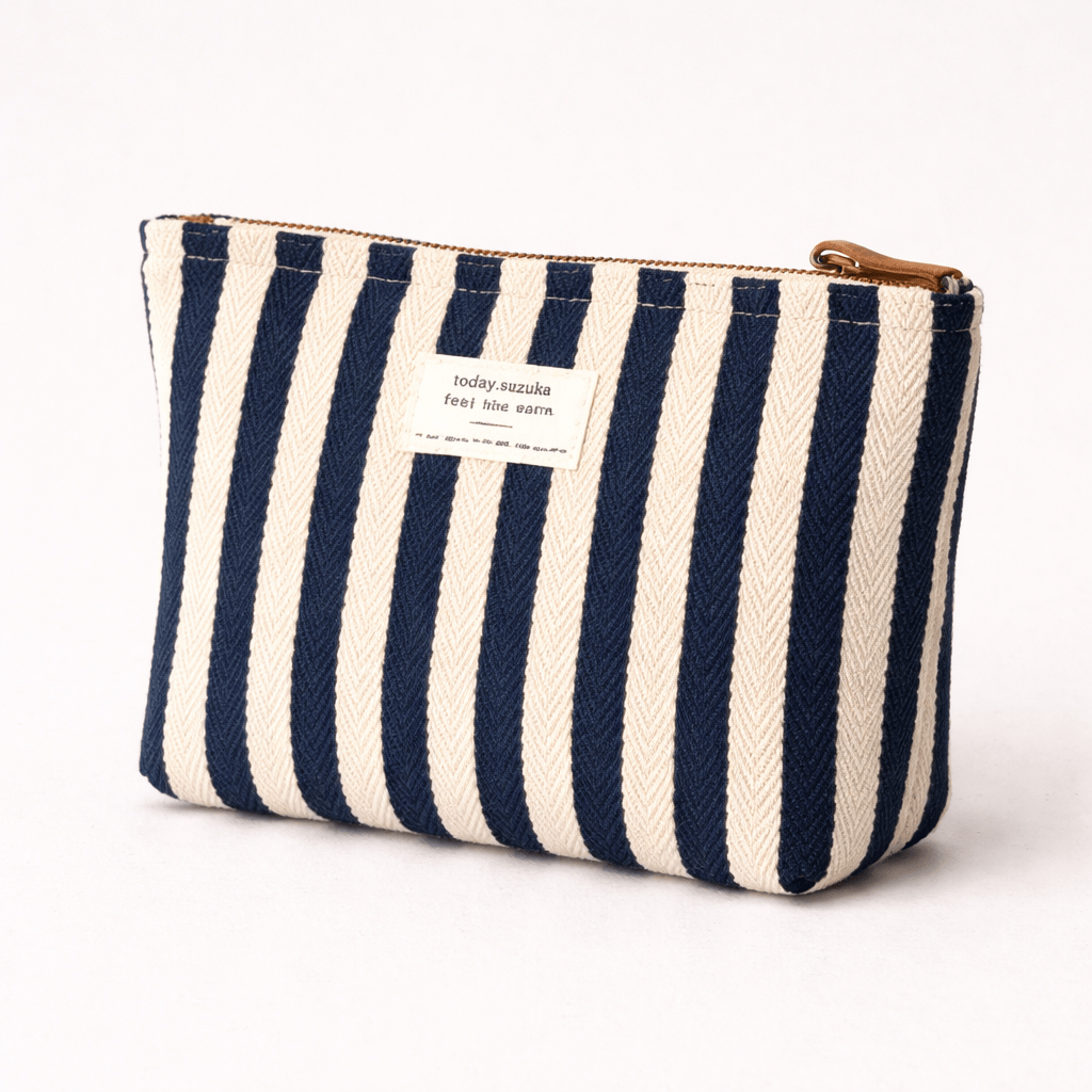 Trousse de toilette à rayures